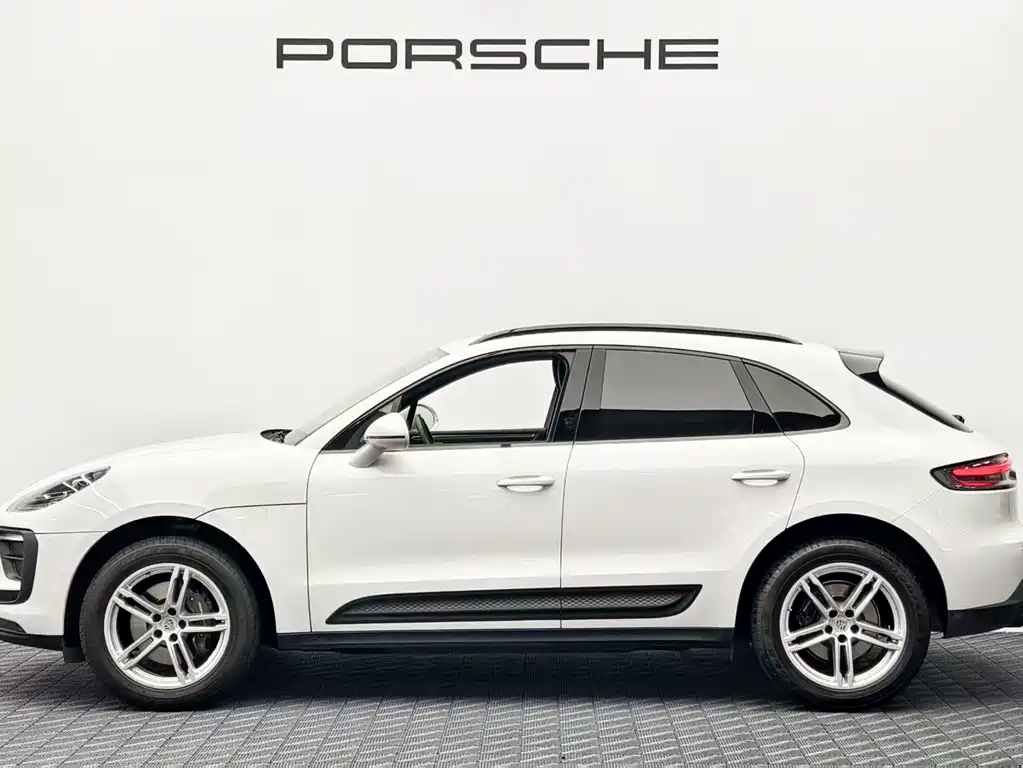 Porsche Macan 2023 — фото 6