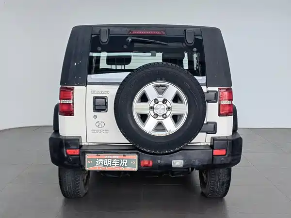 BAIC BJ40 2015