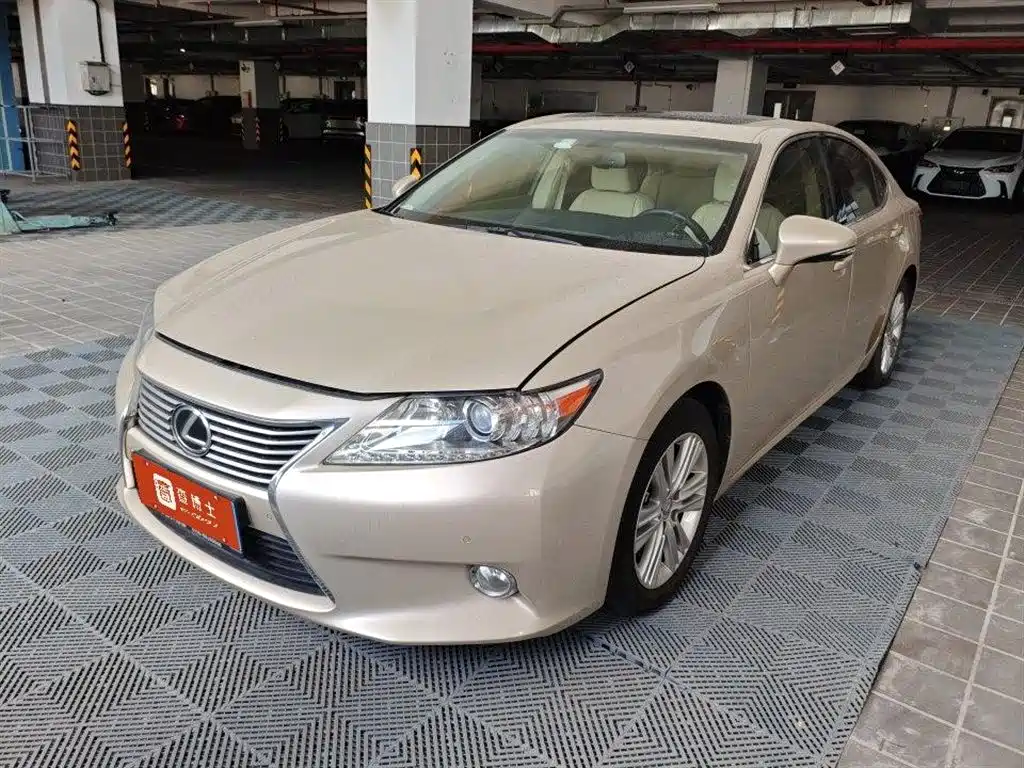 Lexus ES 2014