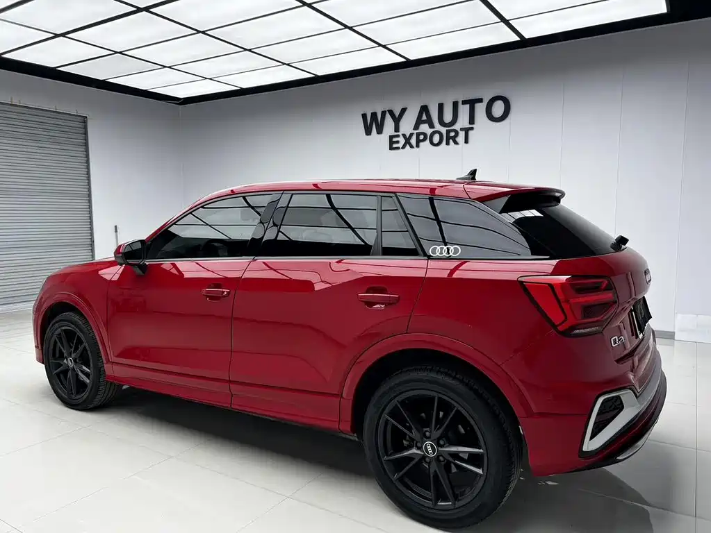 Audi Q2L 2021