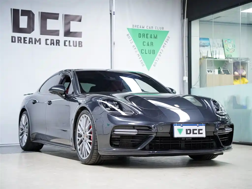 Porsche Panamera 2017 — фото 15