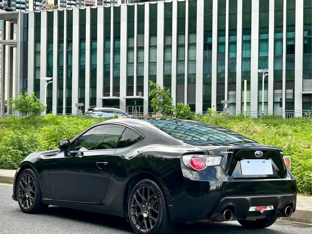 Subaru BRZ 2015 — фото 11