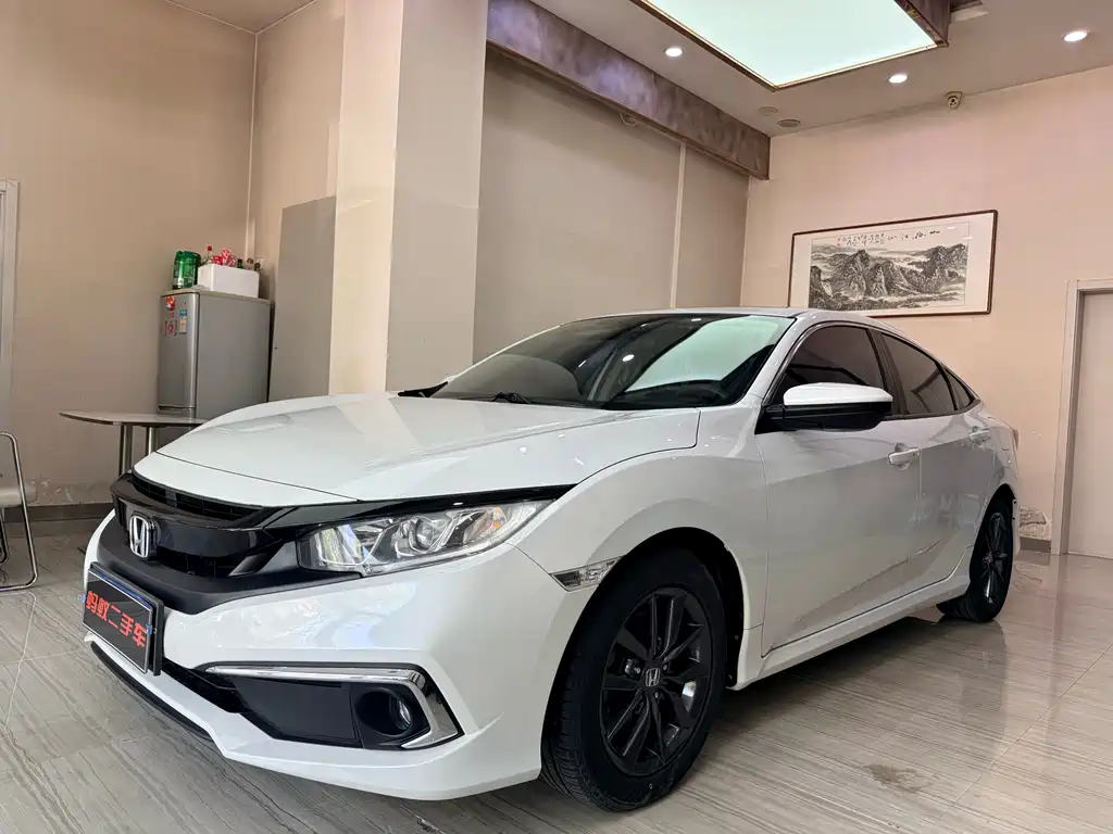 Honda Civic 2019 — фото 1