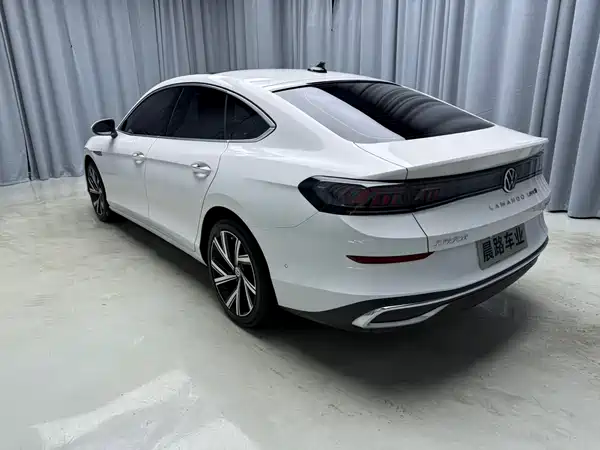 Volkswagen Lamando 2023