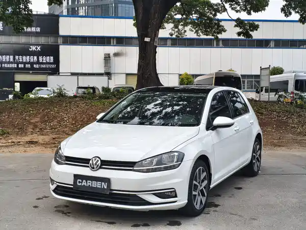 Volkswagen Golf 2020