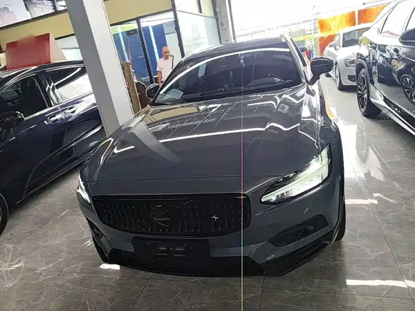 Volvo V90 2021