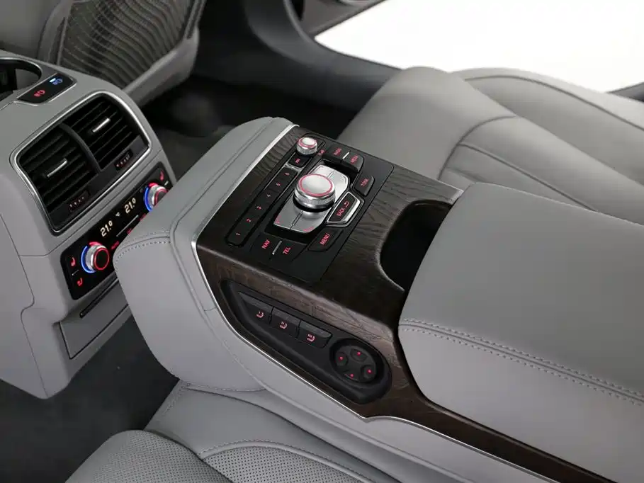 Audi A6L 2015 — фото 19