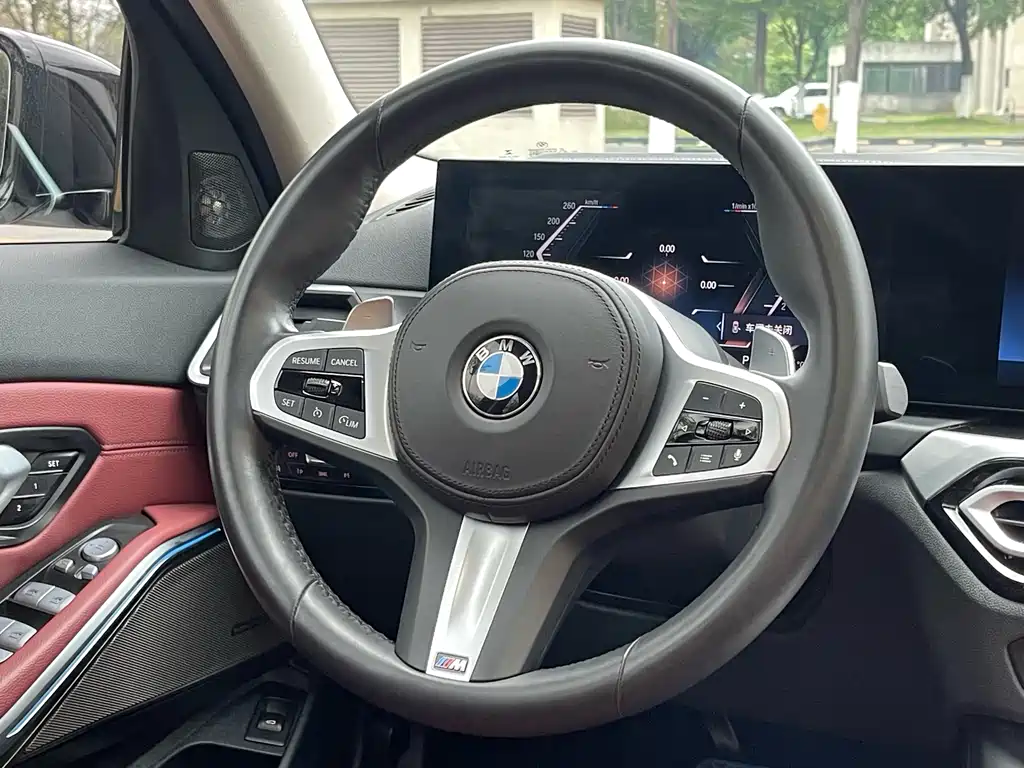 BMW 3 Series 2023 — фото 13