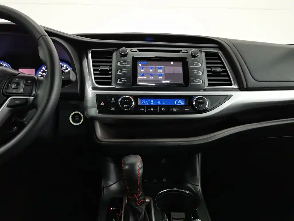 Toyota Highlander 2018 — фото 12
