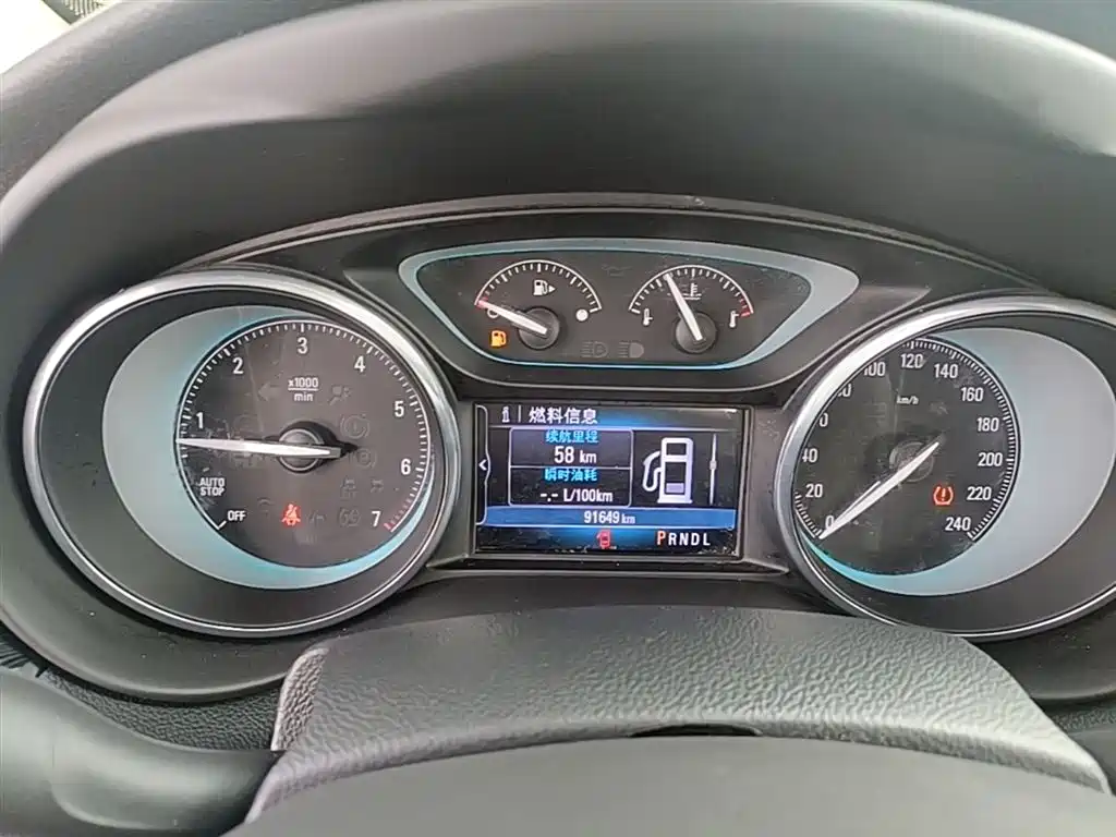 Buick Envision Plus 2017 — фото 12