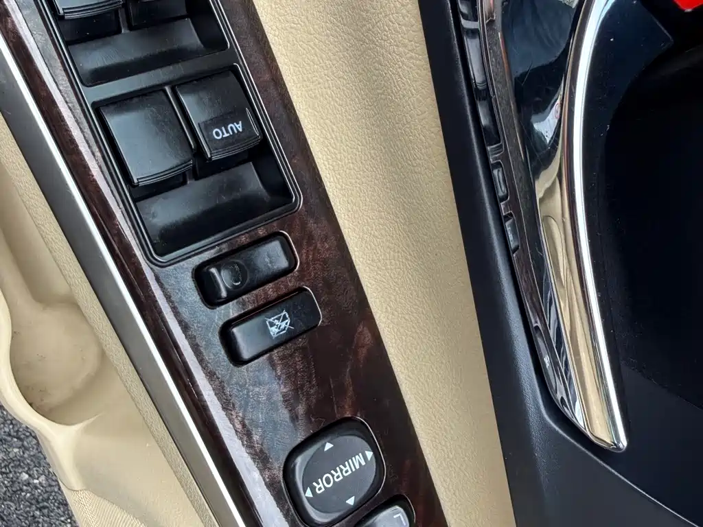 Toyota Camry 2015 — фото 18