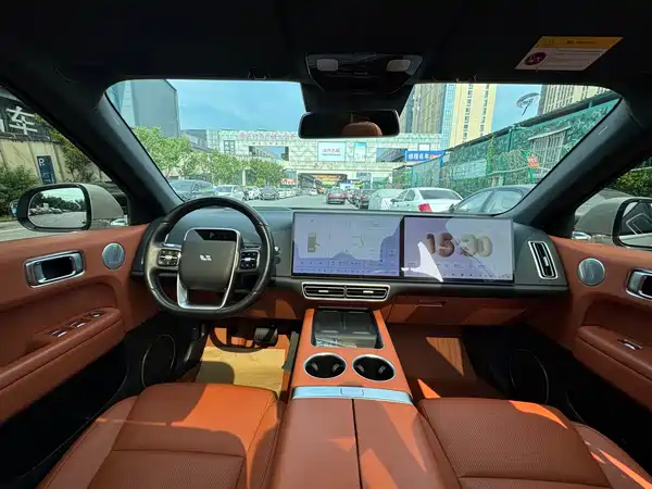 Li Auto L6 2024