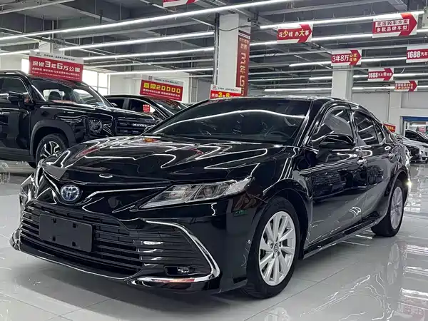Toyota Camry 2023