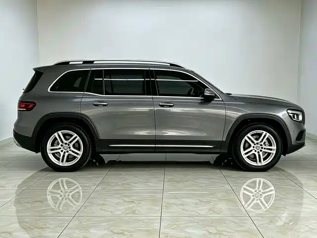 Mercedes-Benz GLB 2024 — фото 11