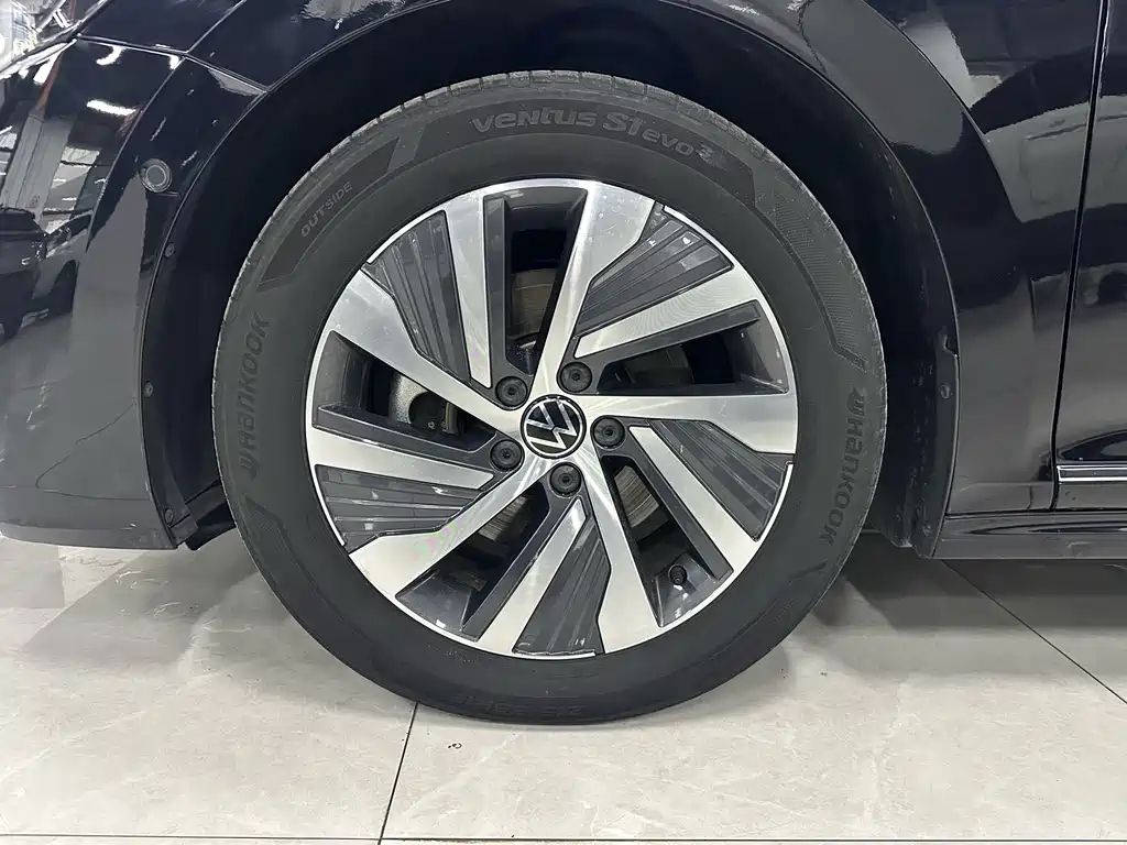 Volkswagen Passat New Energy 2022 — фото 21