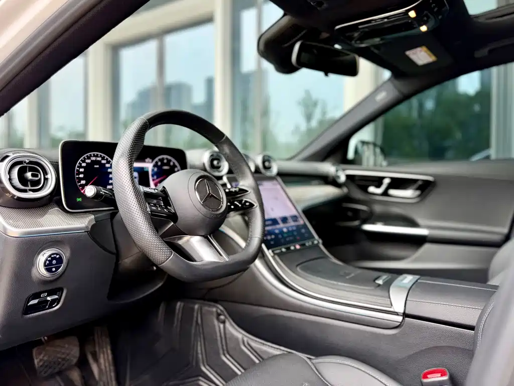 Mercedes-Benz C-Class 2024 — фото 14