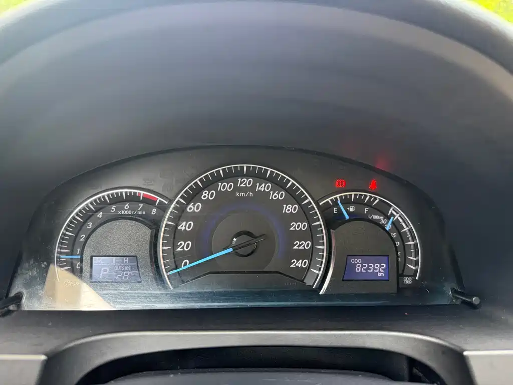 Toyota Camry 2015 — фото 19