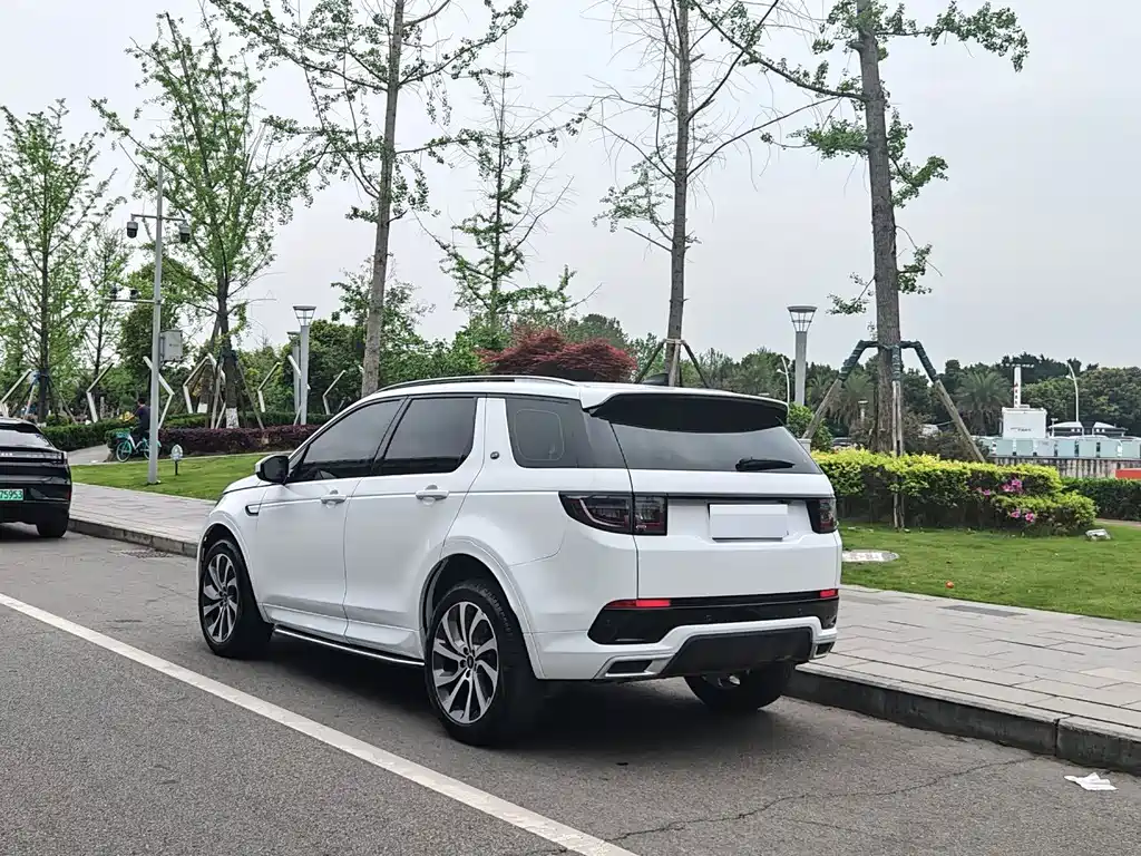Land Rover Discovery Sport 2022 — фото 7