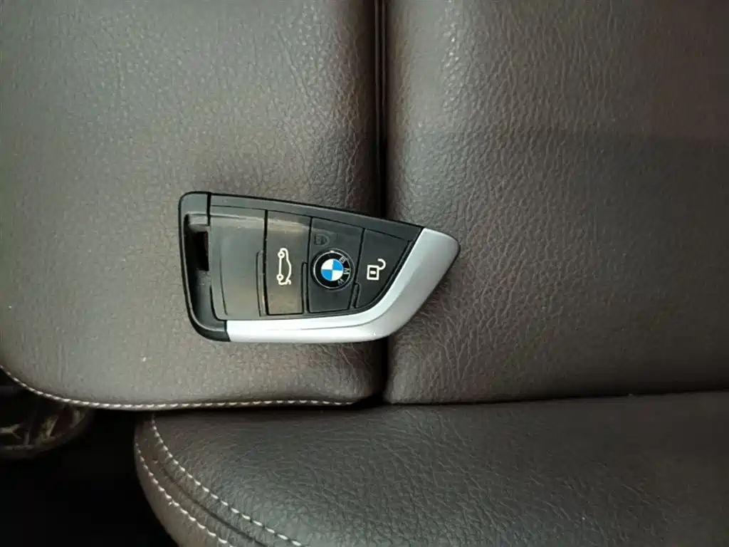 BMW X1 2022 — фото 9