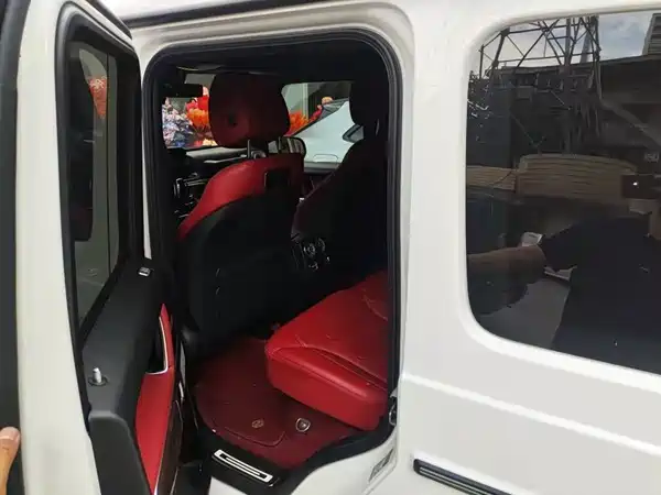 Mercedes-Benz G-Class 2023