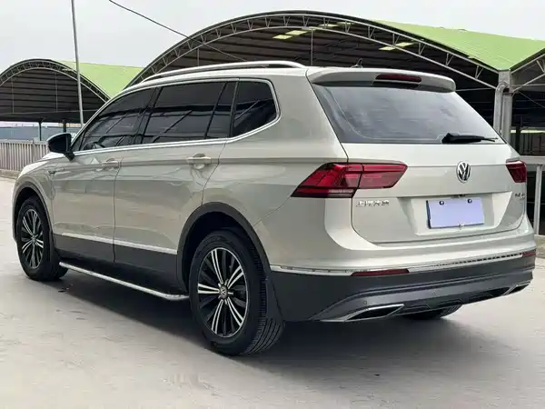 Volkswagen Tiguan L 2017