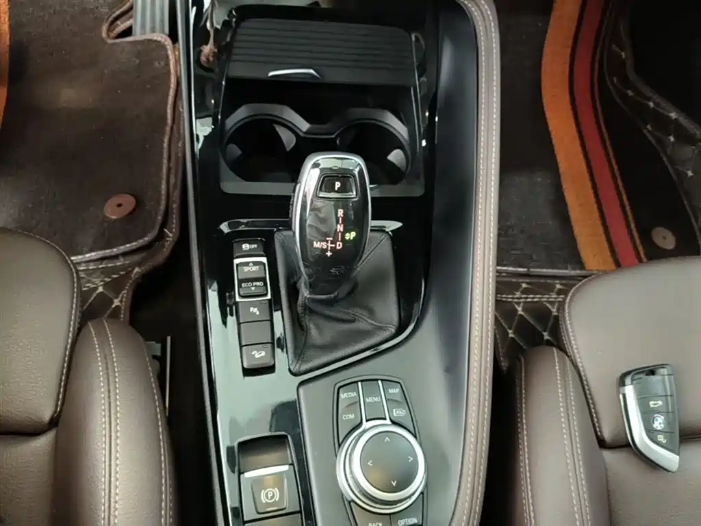 BMW X1 2022 — фото 14