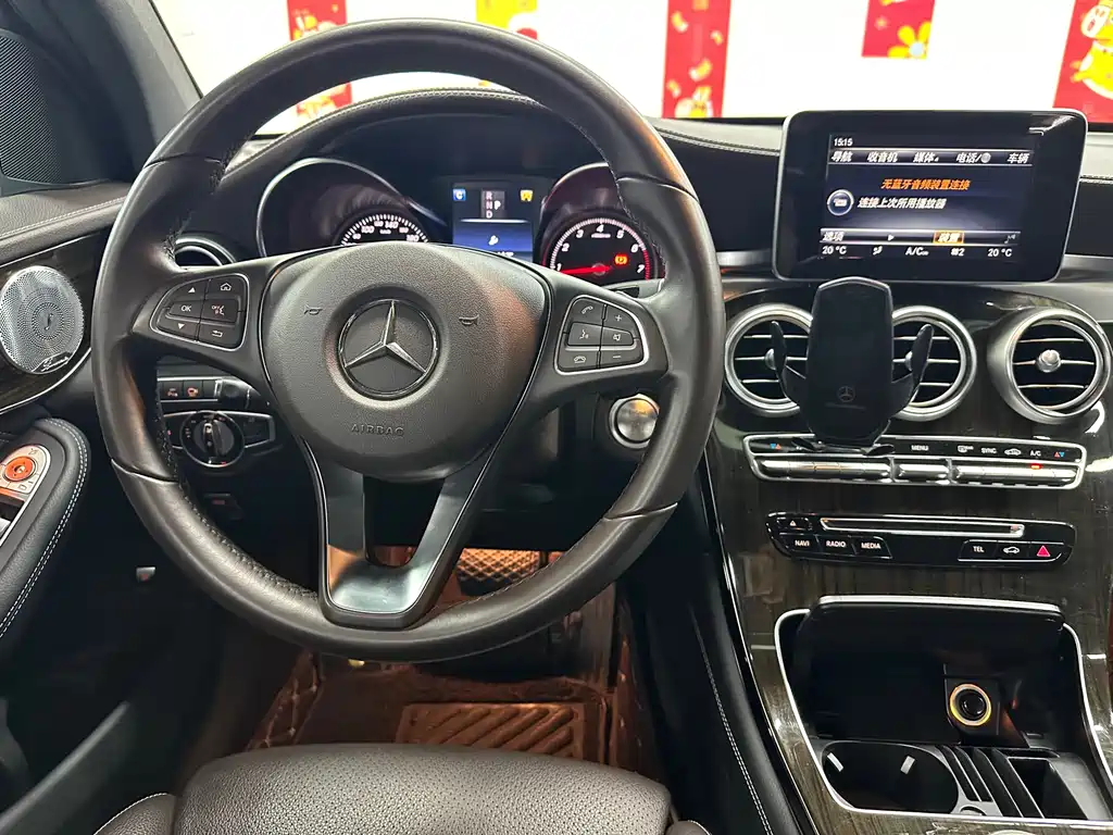 Mercedes-Benz GLC 2017 — фото 11