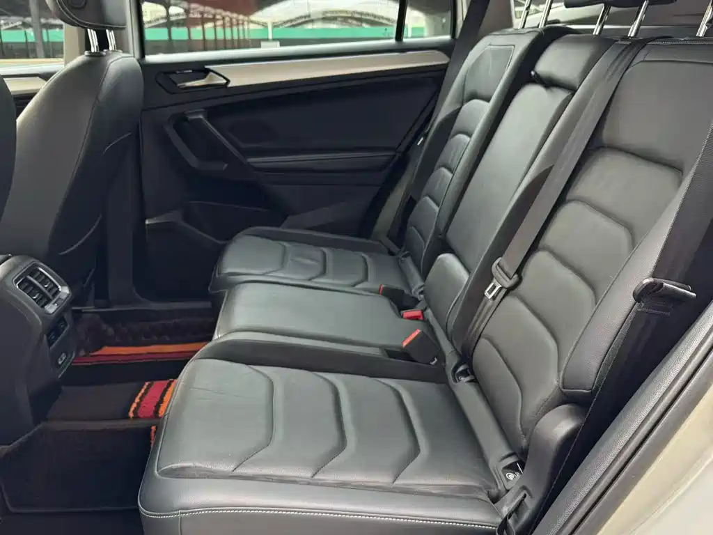 Volkswagen Tiguan L 2017 — фото 9