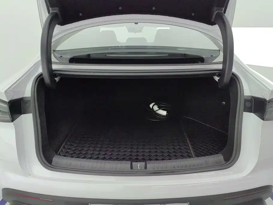 BYD Seal 06 2025