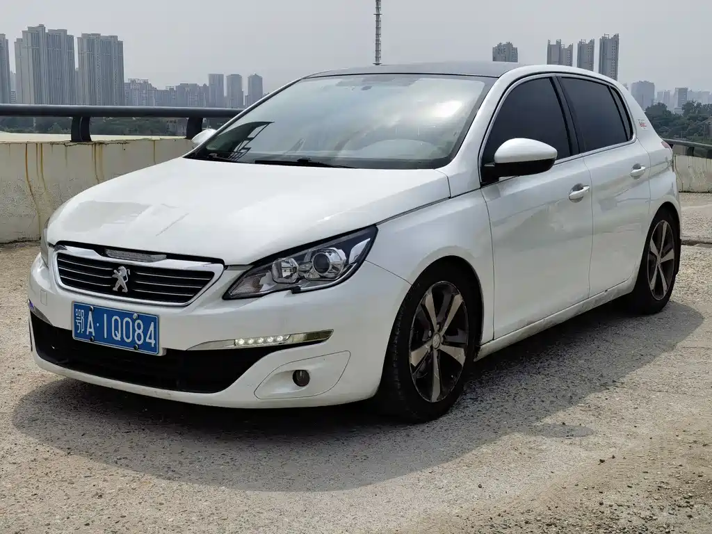 Peugeot 308S 2015