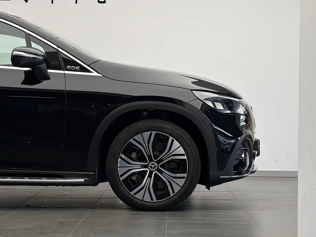 Mercedes-Benz EQE SUV 2025 — фото 20