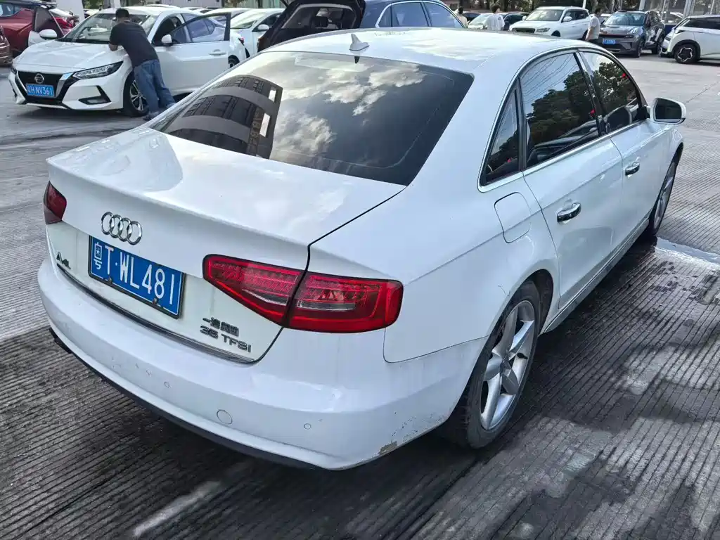 Audi A4L 2013