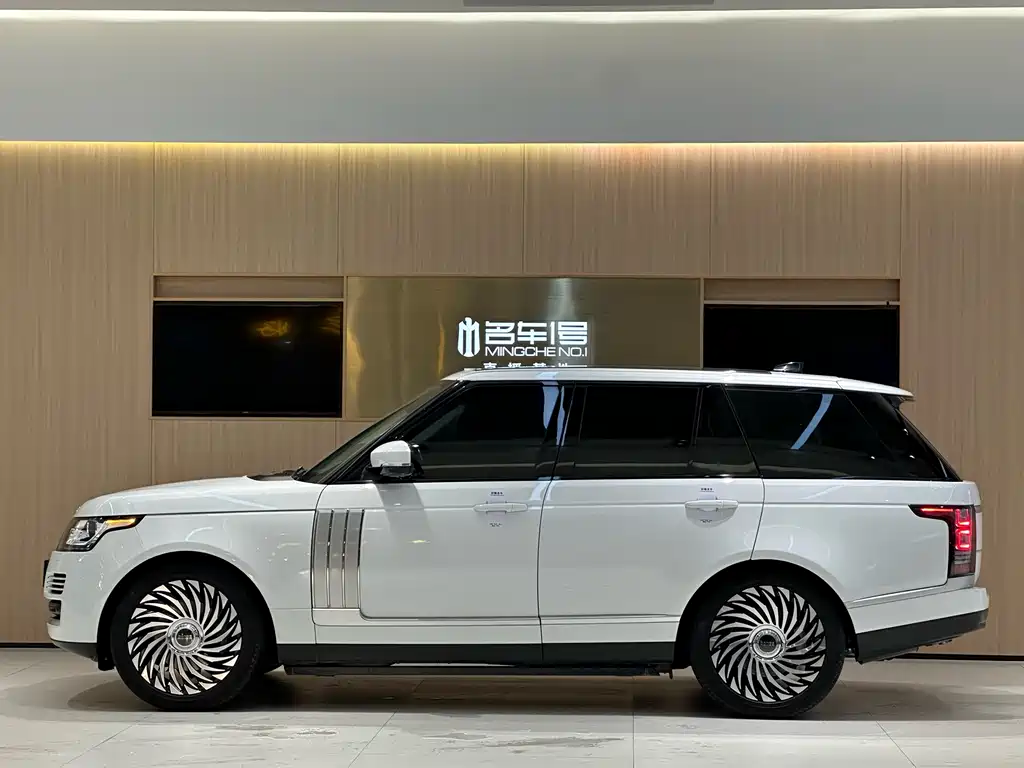 Land Rover Range Rover 2018 — фото 7