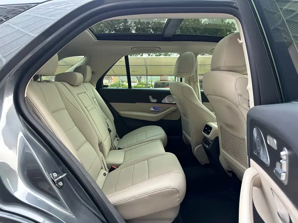 Mercedes-Benz GLE 2019 — фото 18