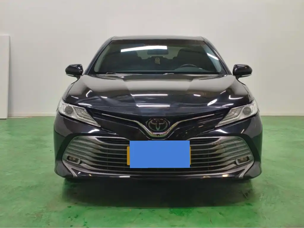 Toyota Camry 2020 — фото 2
