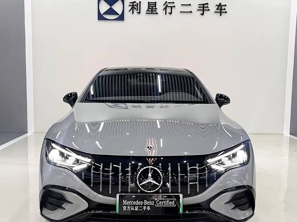 Mercedes-Benz EQE AMG 2023 — фото 4
