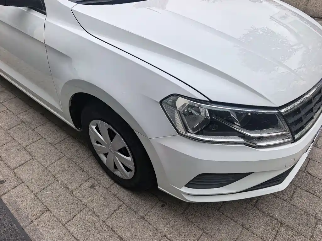 Volkswagen Jetta 2018 — фото 10