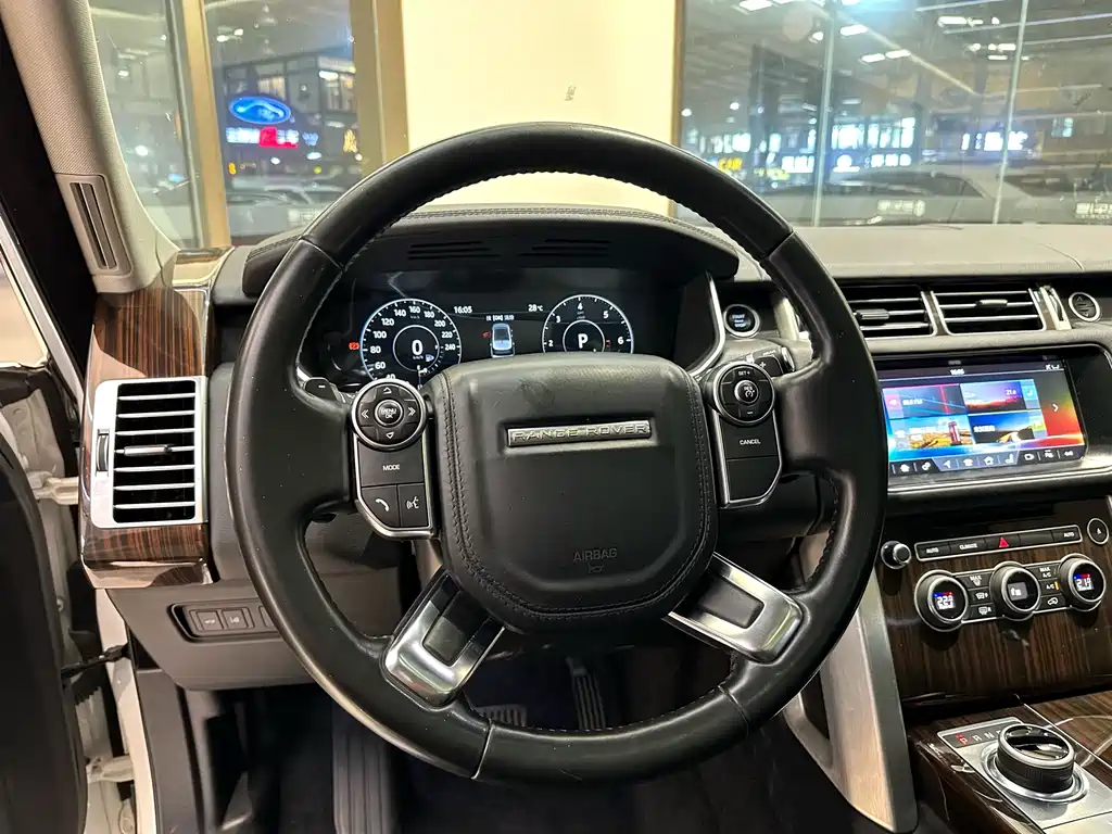 Land Rover Range Rover 2018 — фото 15