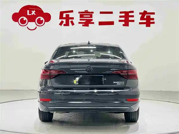 Volkswagen Sagitar 2021