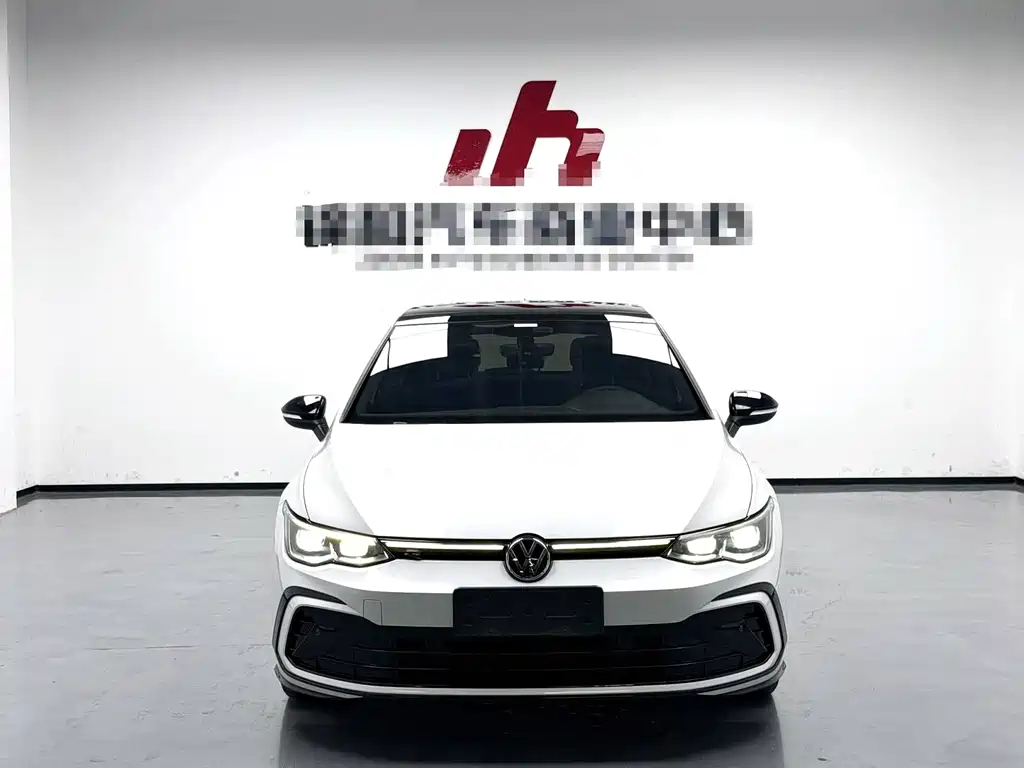 Volkswagen Golf 2024