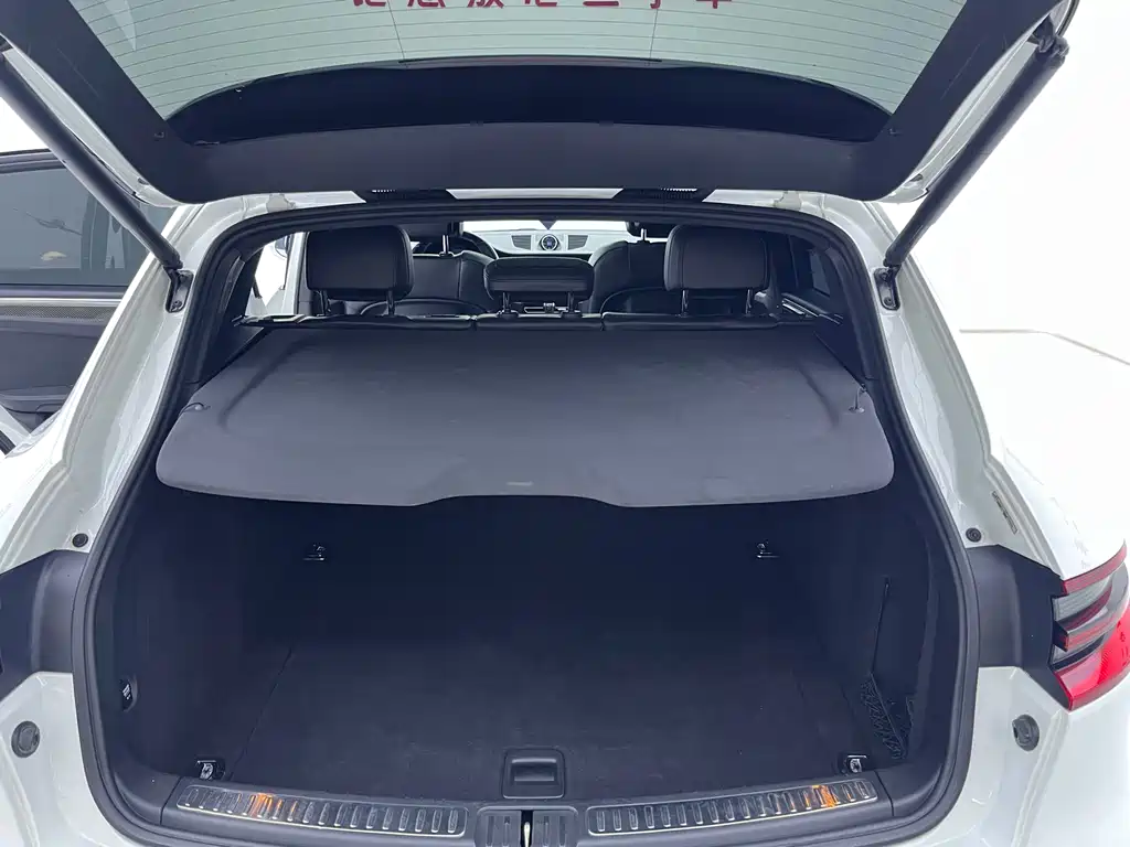Porsche Macan 2014 — фото 16