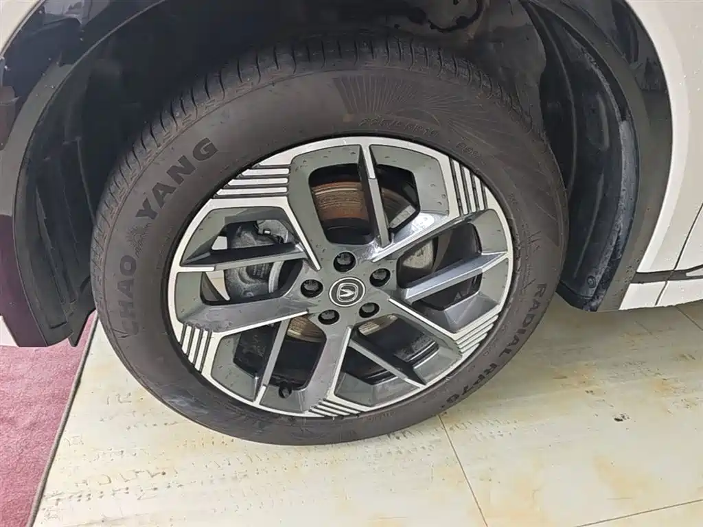 Changan CS75 PLUS 2025 — фото 23