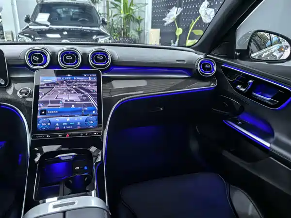 Mercedes-Benz C-Class 2024