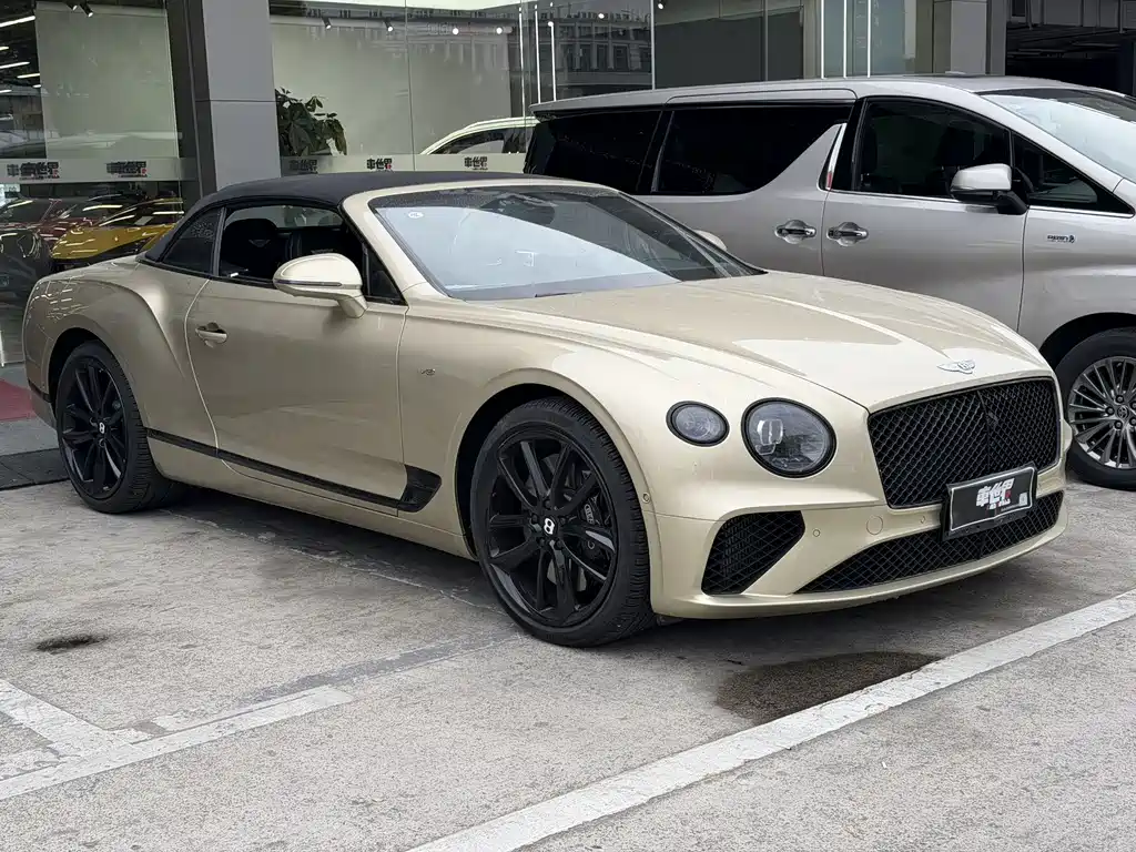 Bentley Continental 2022 — фото 2