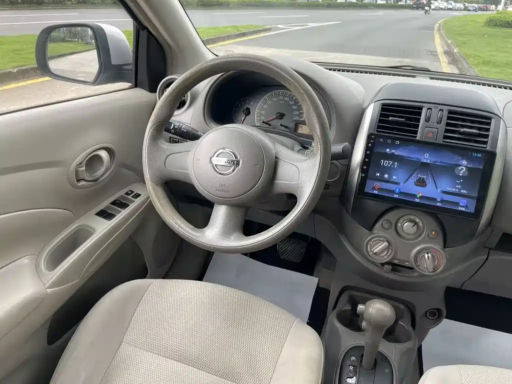Nissan Sunny 2013 — фото 13