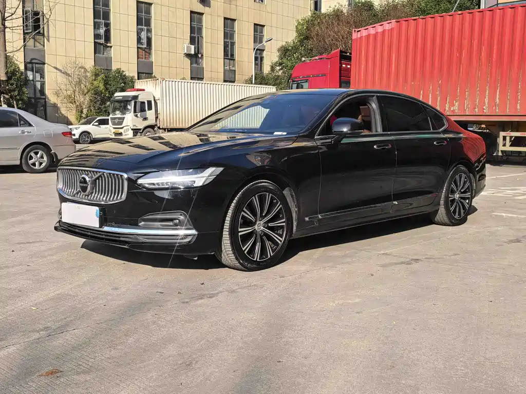 Volvo S90 2021 — фото 1