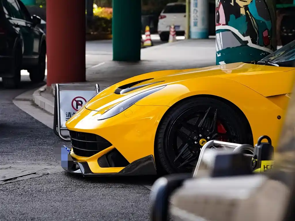 Ferrari F12berlinetta 2013 — фото 10