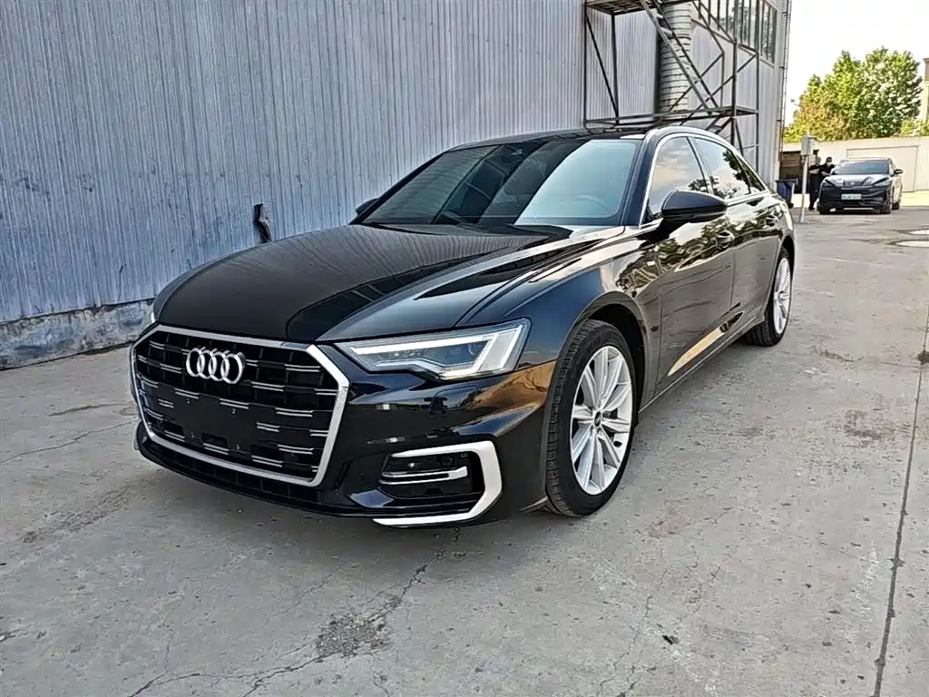 Audi A6L 2023 — фото 1