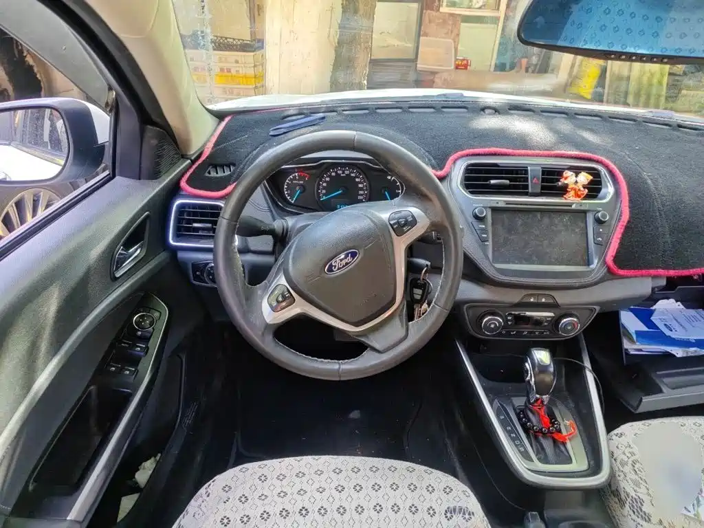 Ford Forrest 2018