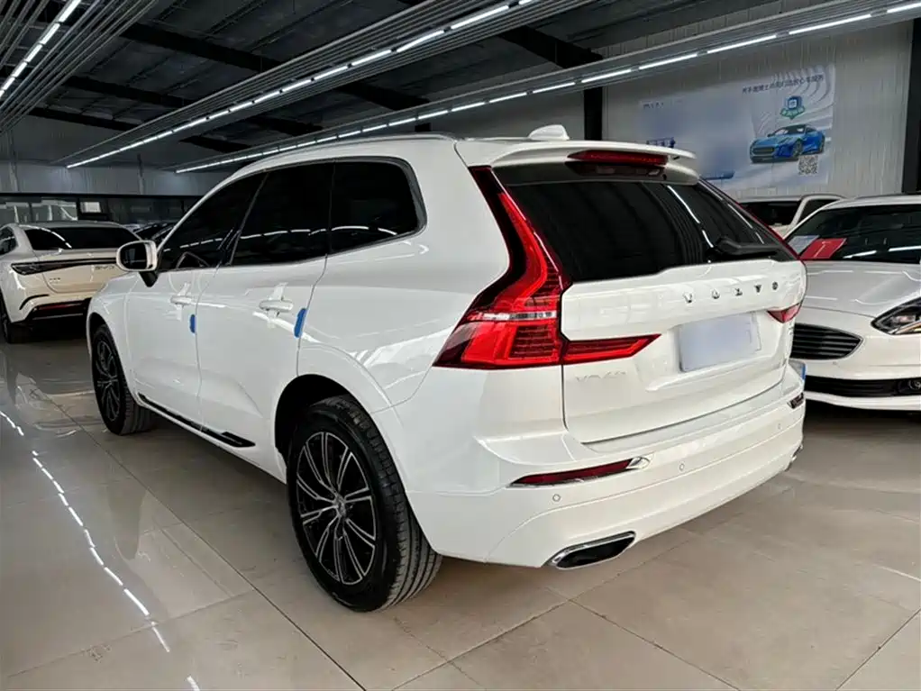 Volvo XC60 2020 — фото 5